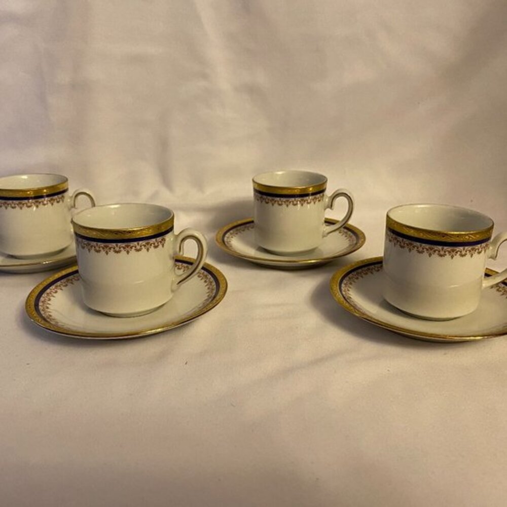 Tirschenreuth Demitasse Cups and Saucers Set of 4 cups and 4 saucers